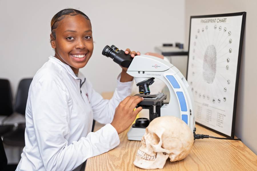 forensic science student